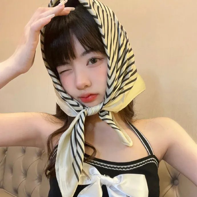 艇里春色